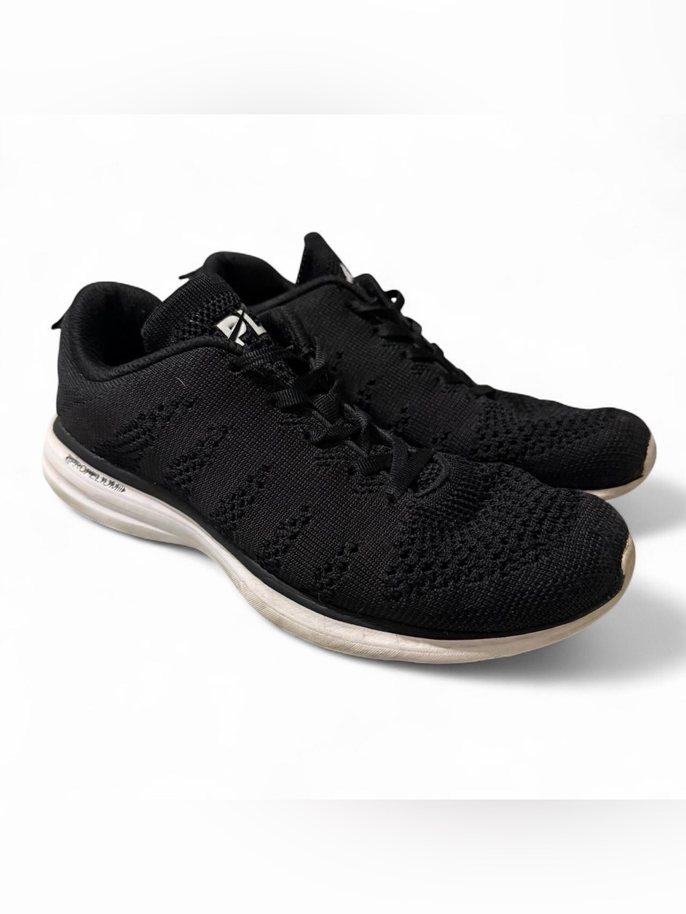 Women’s APL Techloom Pro Black Running Shoes Size 8.5